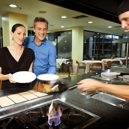 ホテル カタロニア オロ ネグロ