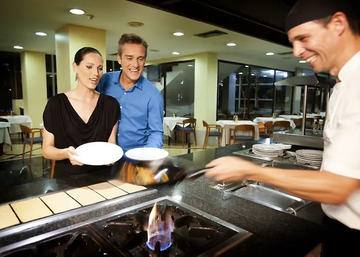 호텔 Catalonia Oro Negro