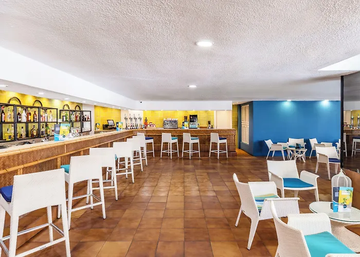 Hotel Catalonia Oro Negro